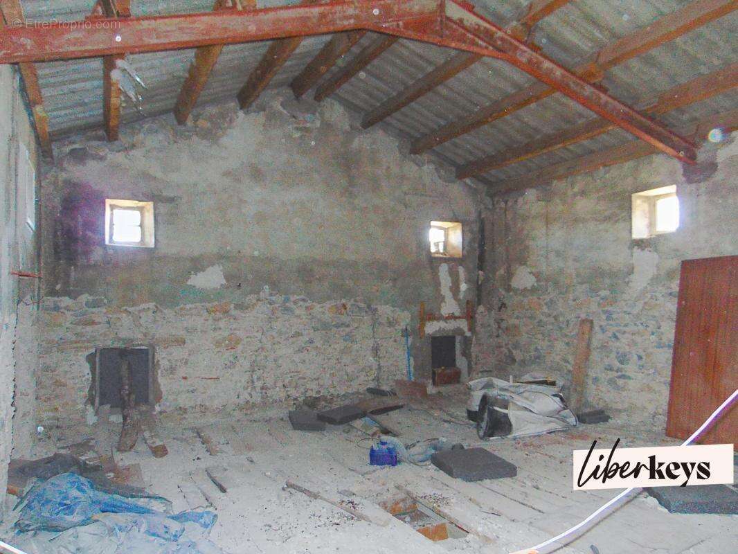 Maison à RIBAUTE-LES-TAVERNES