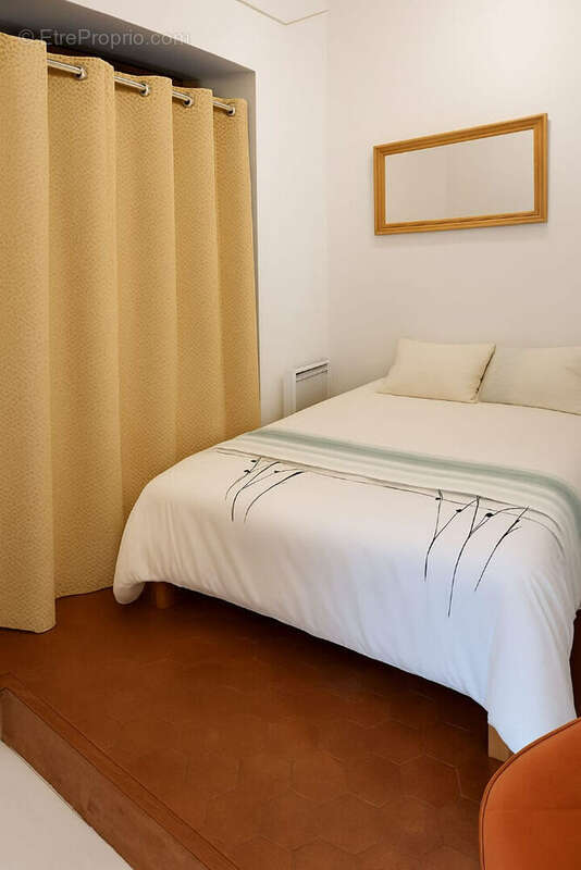 Appartement à MARSEILLE-2E