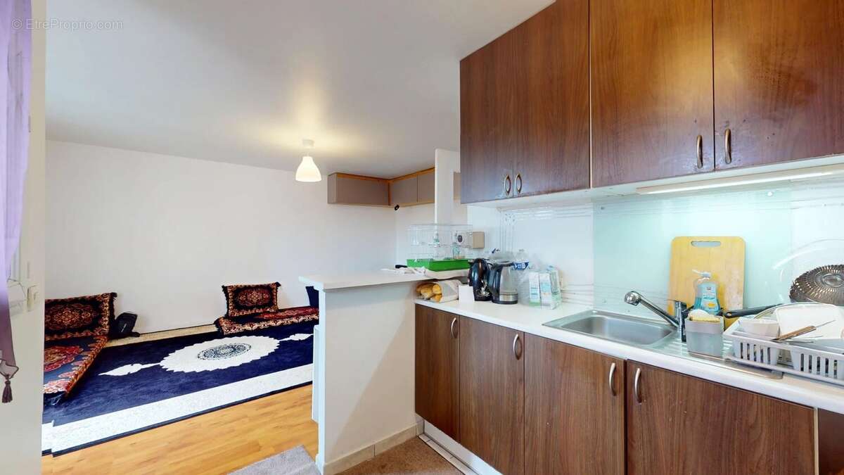 Appartement à VAUJOURS