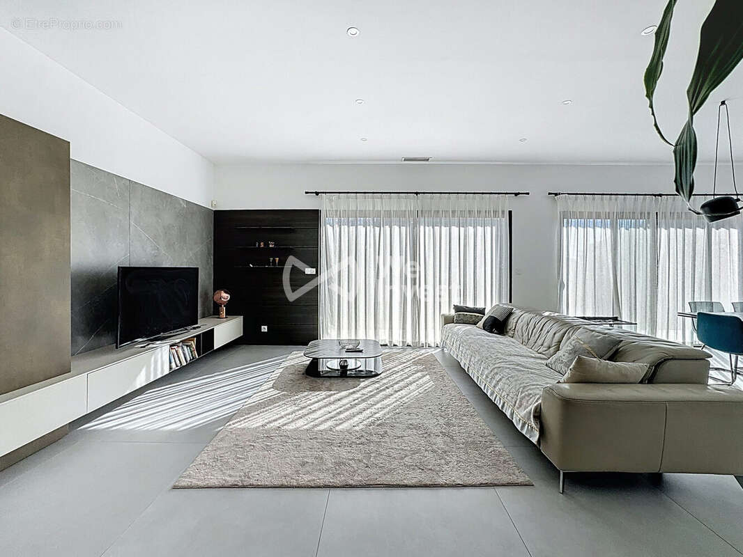 Maison à CASTELNAU-LE-LEZ