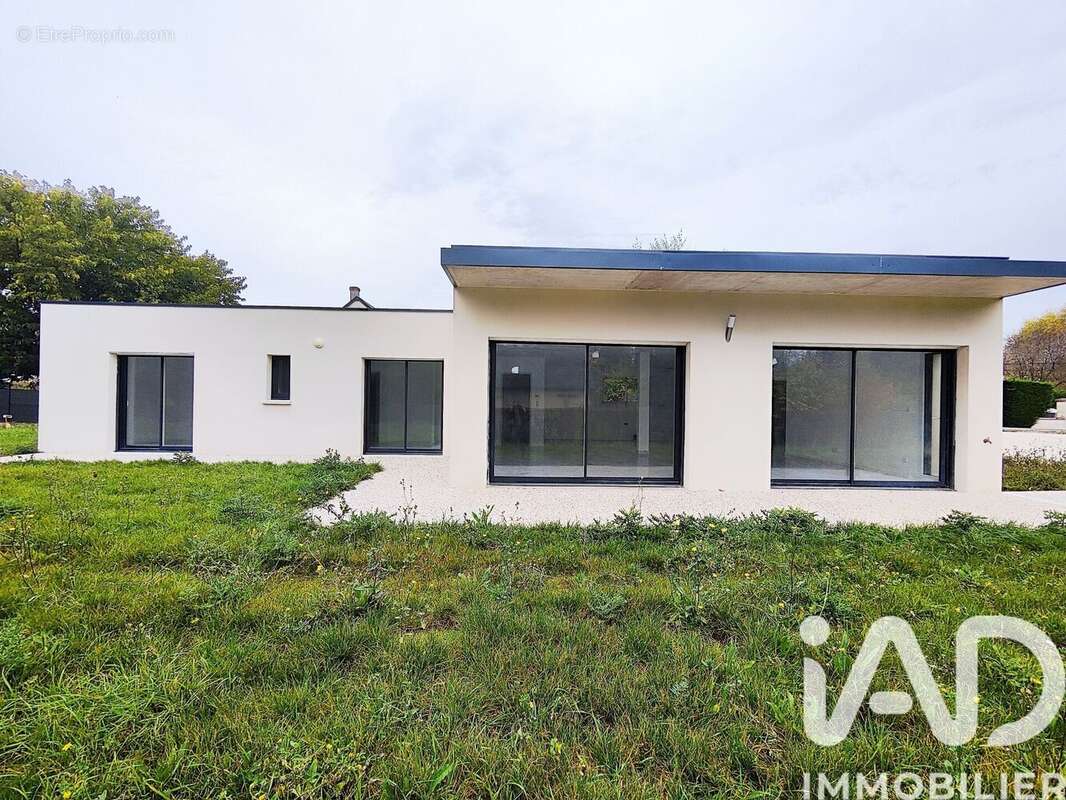 Photo 3 - Maison à SAVIGNE-SUR-LATHAN