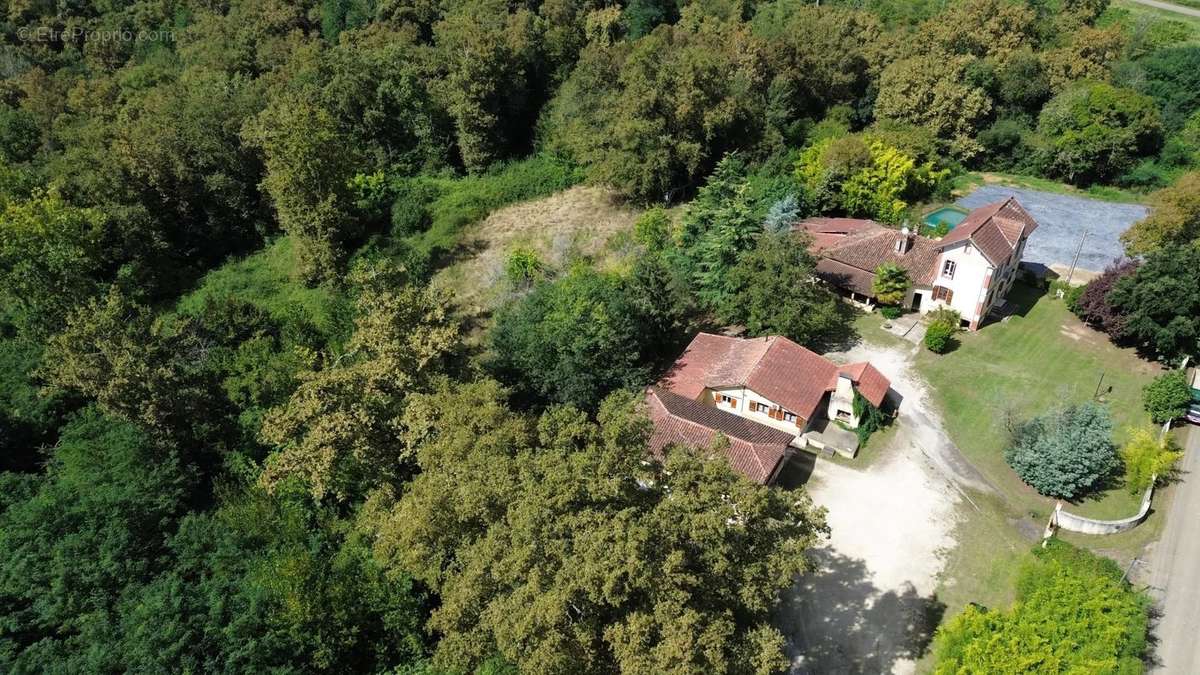 Appartement à LAUJUZAN