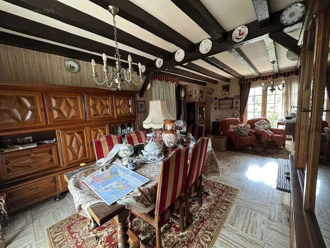 Maison à BUXEROLLES