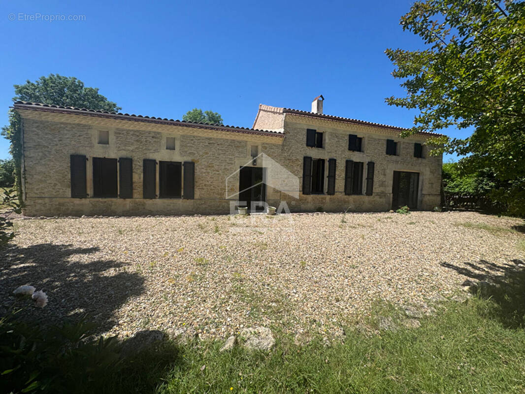 Maison à SAINT-GIRONS-D'AIGUEVIVES