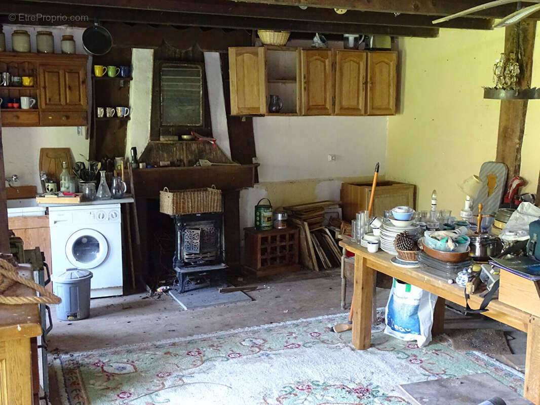 CÔTES-D'ARMOR.  Maison individuelle en pierre à rénover, proche de Saint-Nicolas-du-Pélem - photo 5