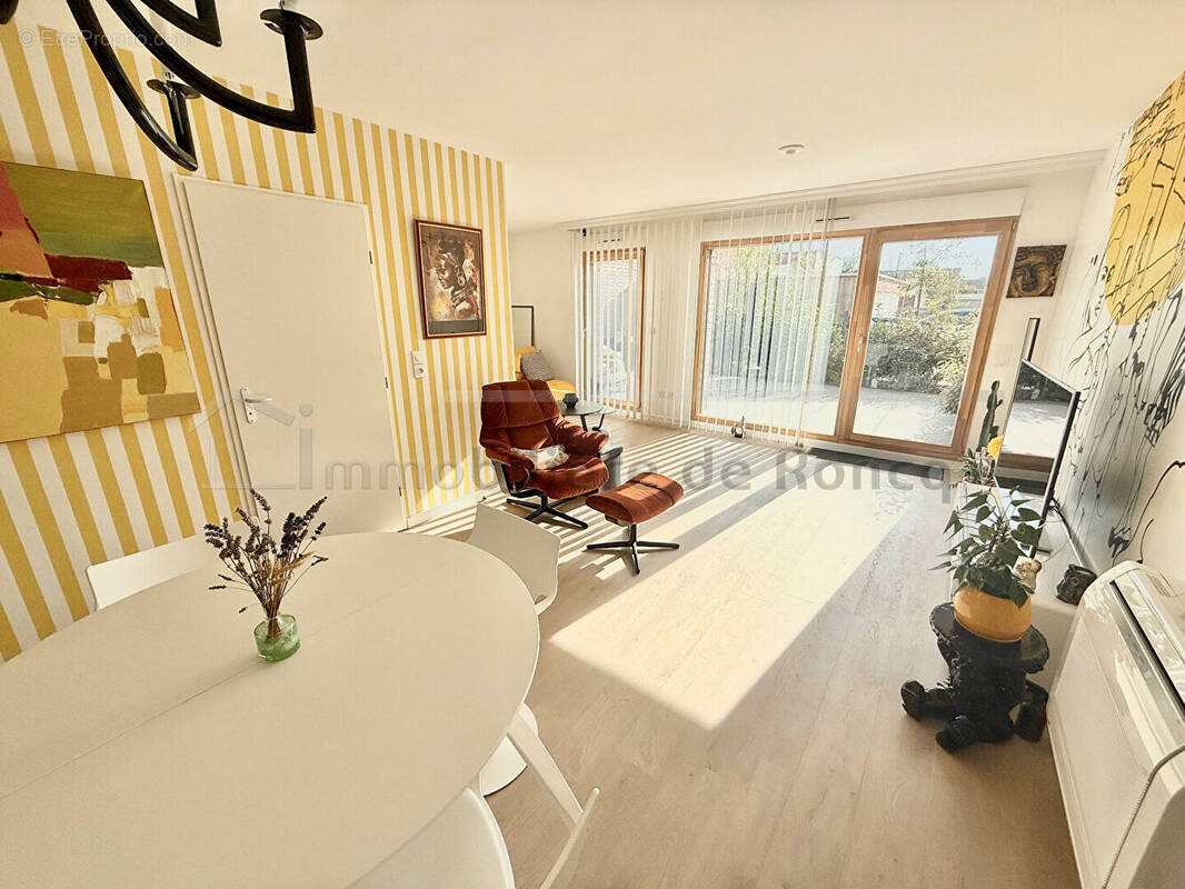 Appartement à QUESNOY-SUR-DEULE