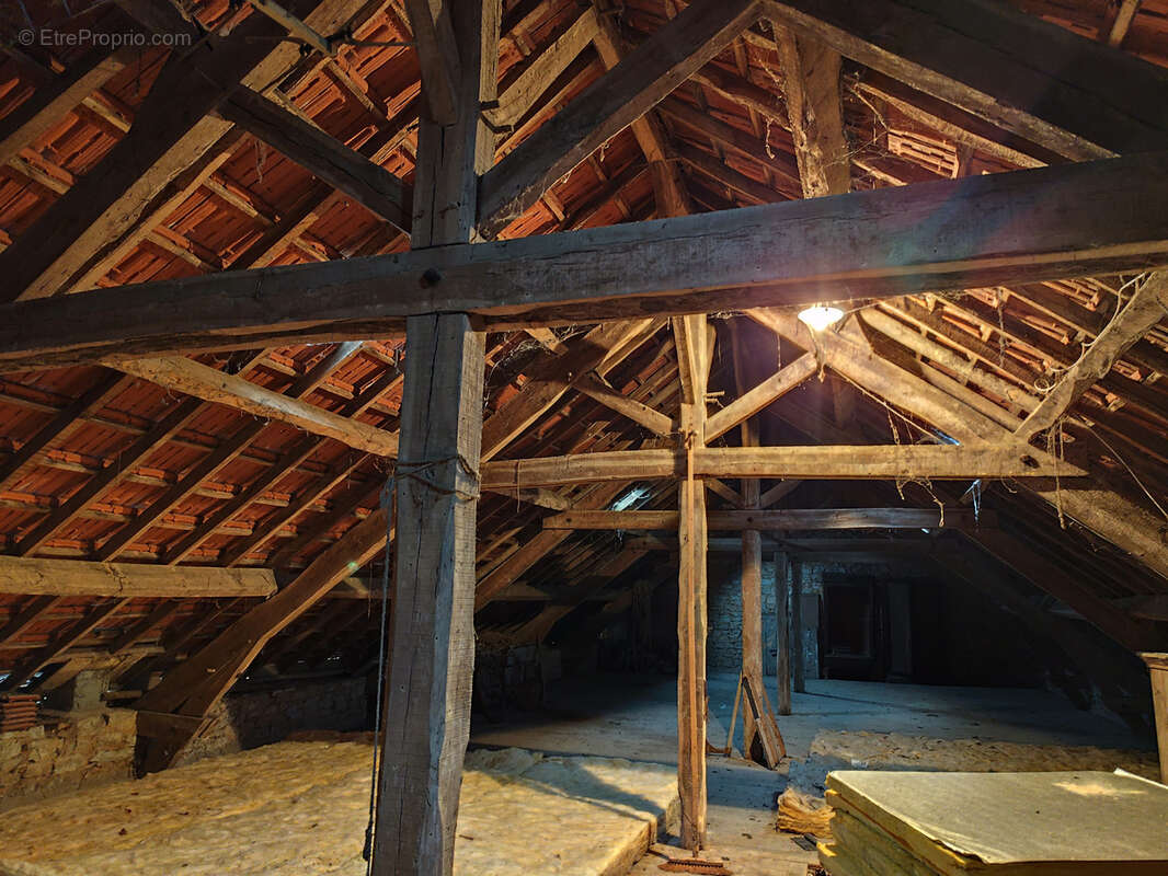 Maison à CRESSENSAC