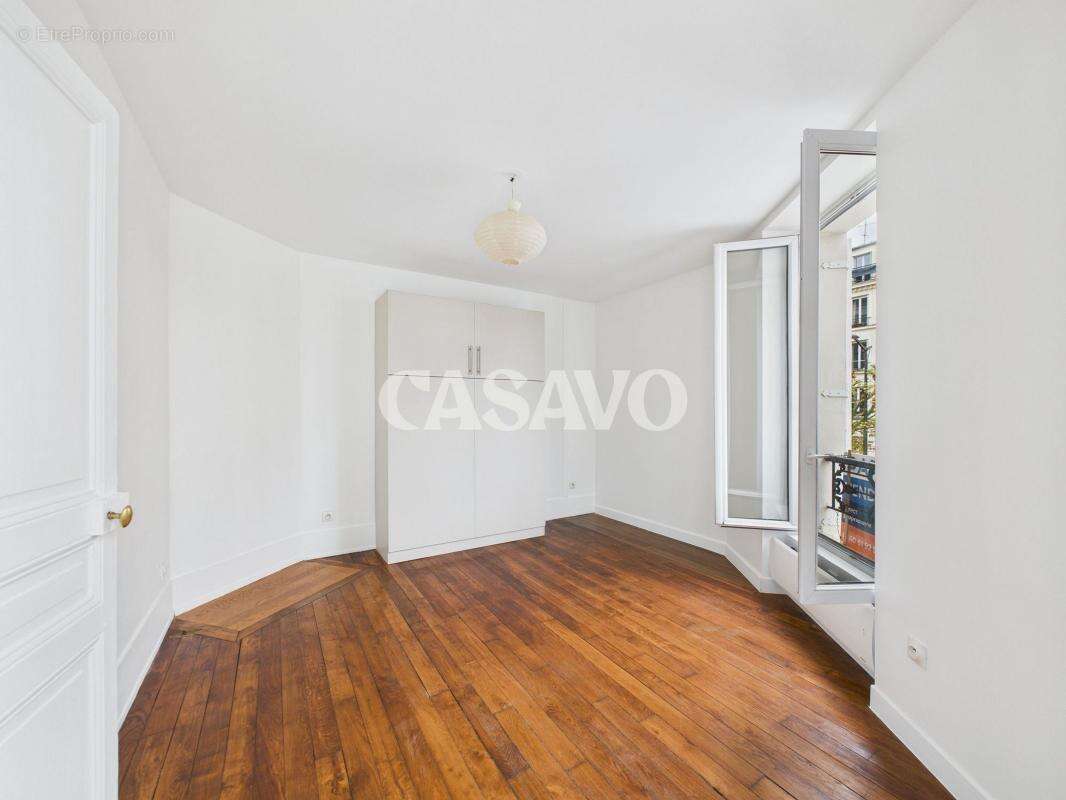 Appartement à CHARENTON-LE-PONT