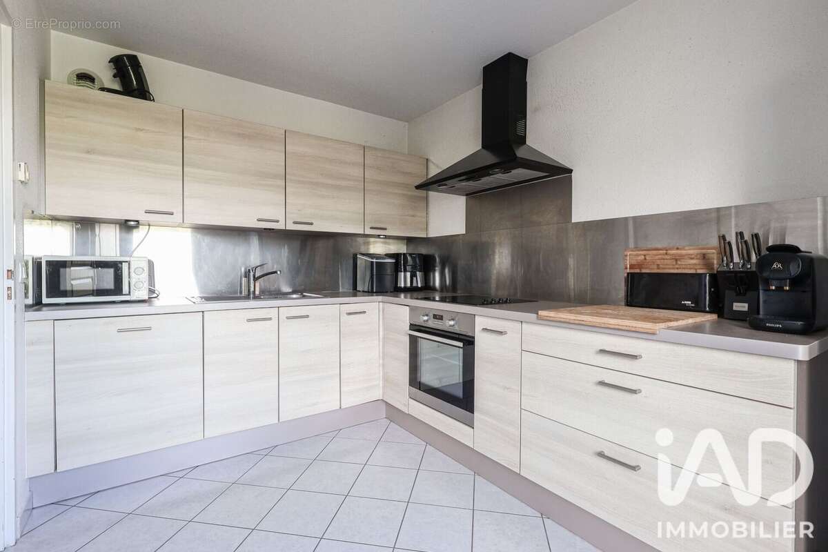 Appartement 82 m² à Vers  - photo 4