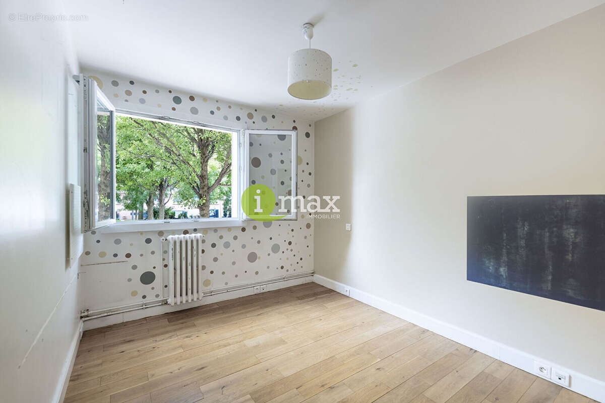 Appartement à CLICHY