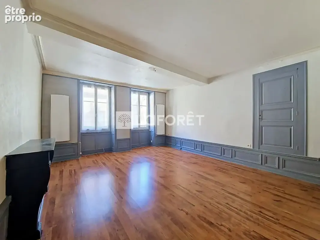 Appartement Gray 3 pièce(s) 98 m2 - photo 4