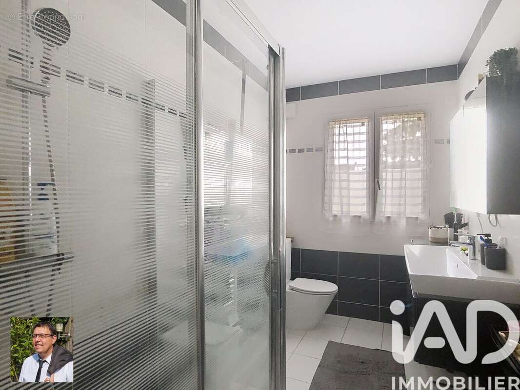 Photo 8 - Maison à VILLENEUVE-LE-ROI