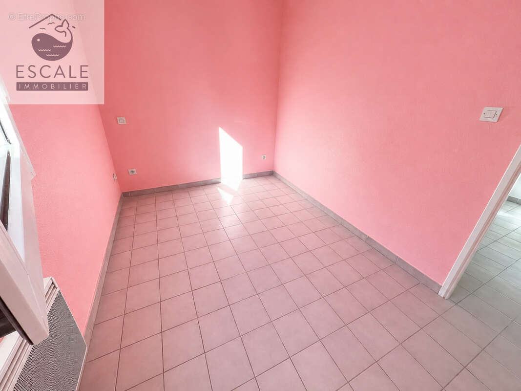 Vente type 2 cabine + garage en sus quartier mont saint-clair a sete - photo 5