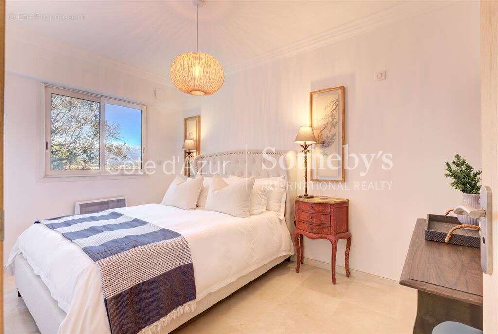 Appartement à MANDELIEU-LA-NAPOULE