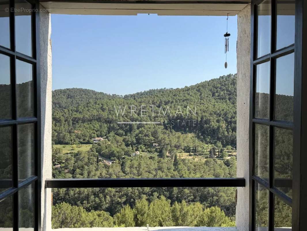Appartement à CLAVIERS