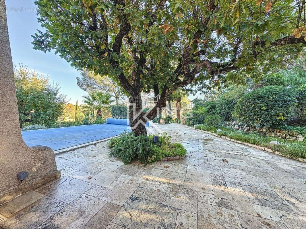 Villa de charme sur 1800 m2 de terrain - photo 17