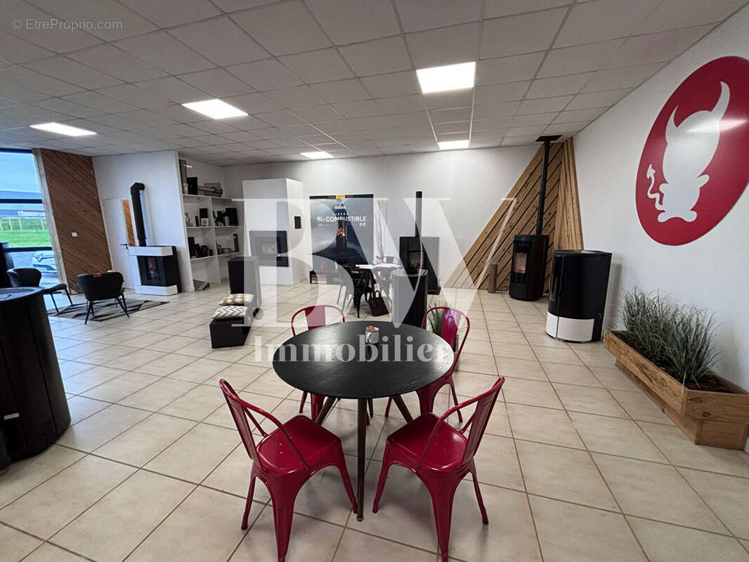 Commerce à PLOUEDERN