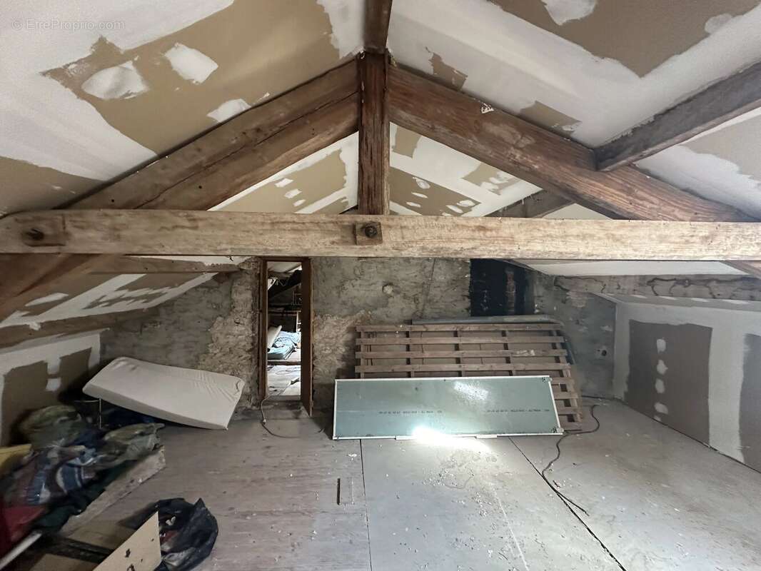 Maison à FLAUGEAC