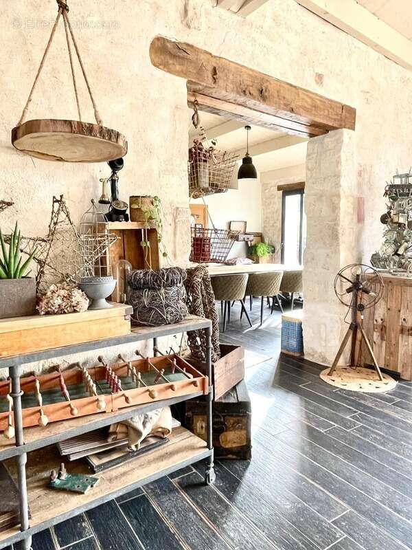 Maison à CROIX-CHAPEAU