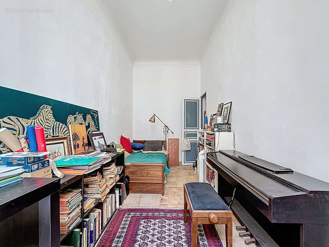 Appartement à MARSEILLE-6E