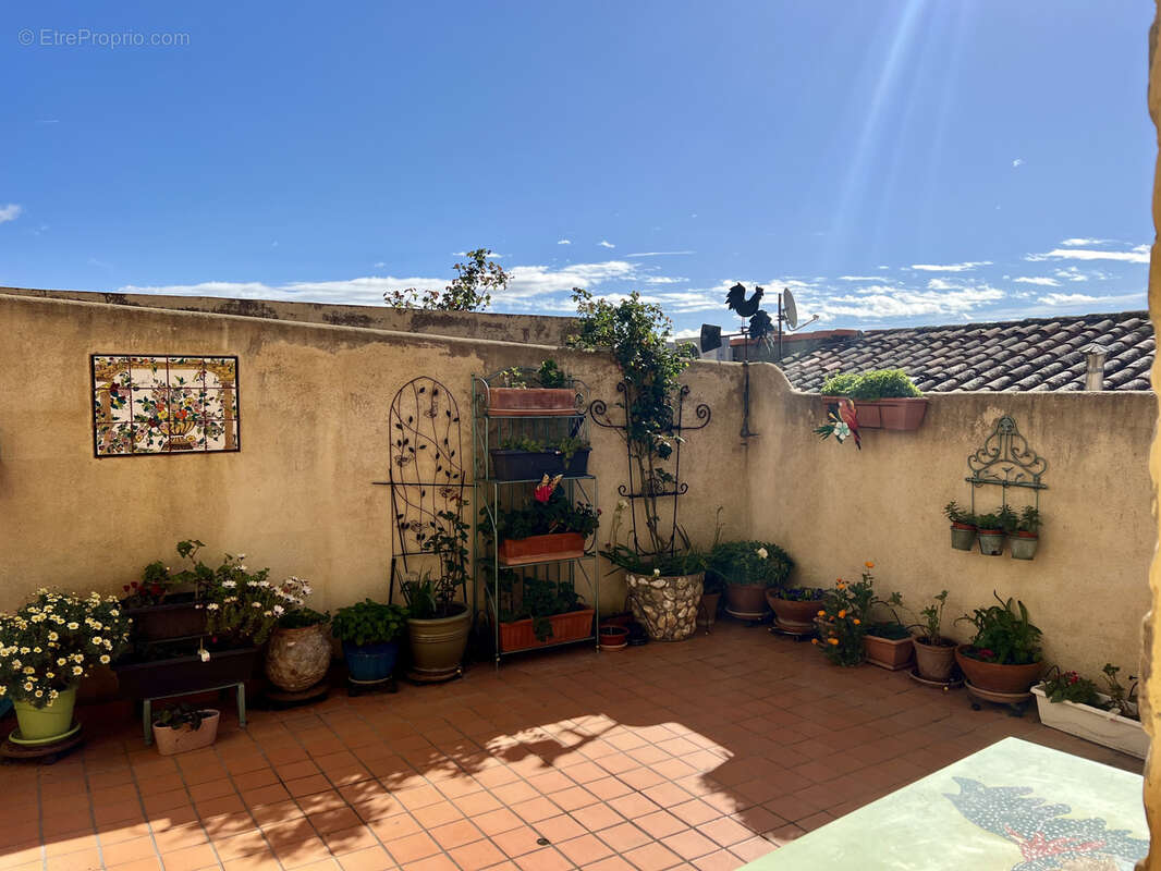 Maison à SALLELES-CABARDES