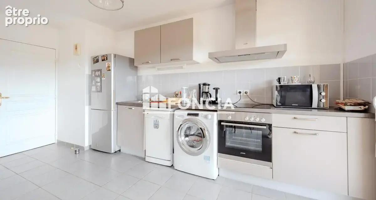 Hyeres ouest - appartement t4 avec terrasse sud dégagée et garage - photo 7