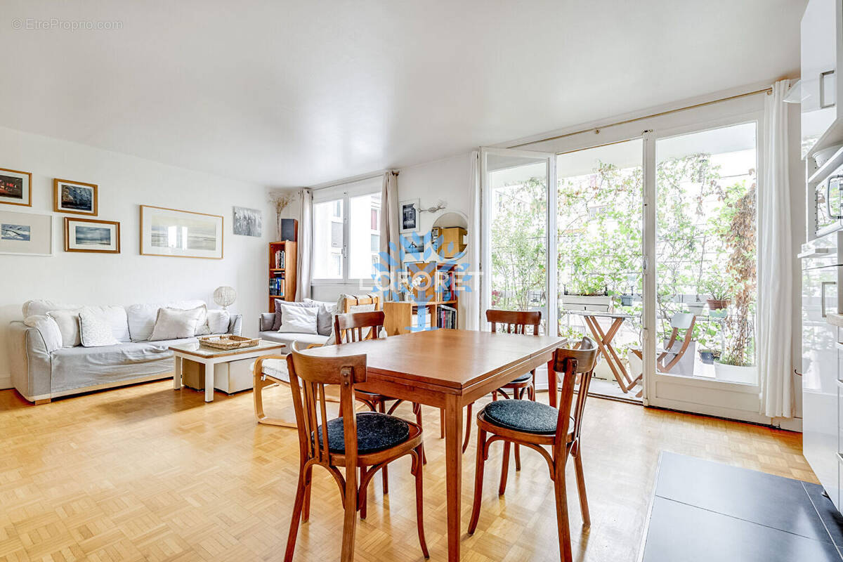 Appartement à PARIS-20E