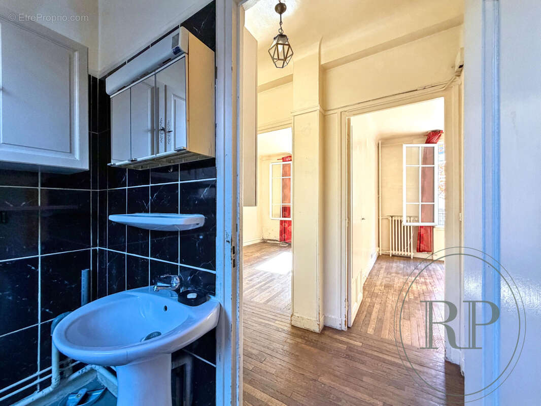 Appartement à LEVALLOIS-PERRET