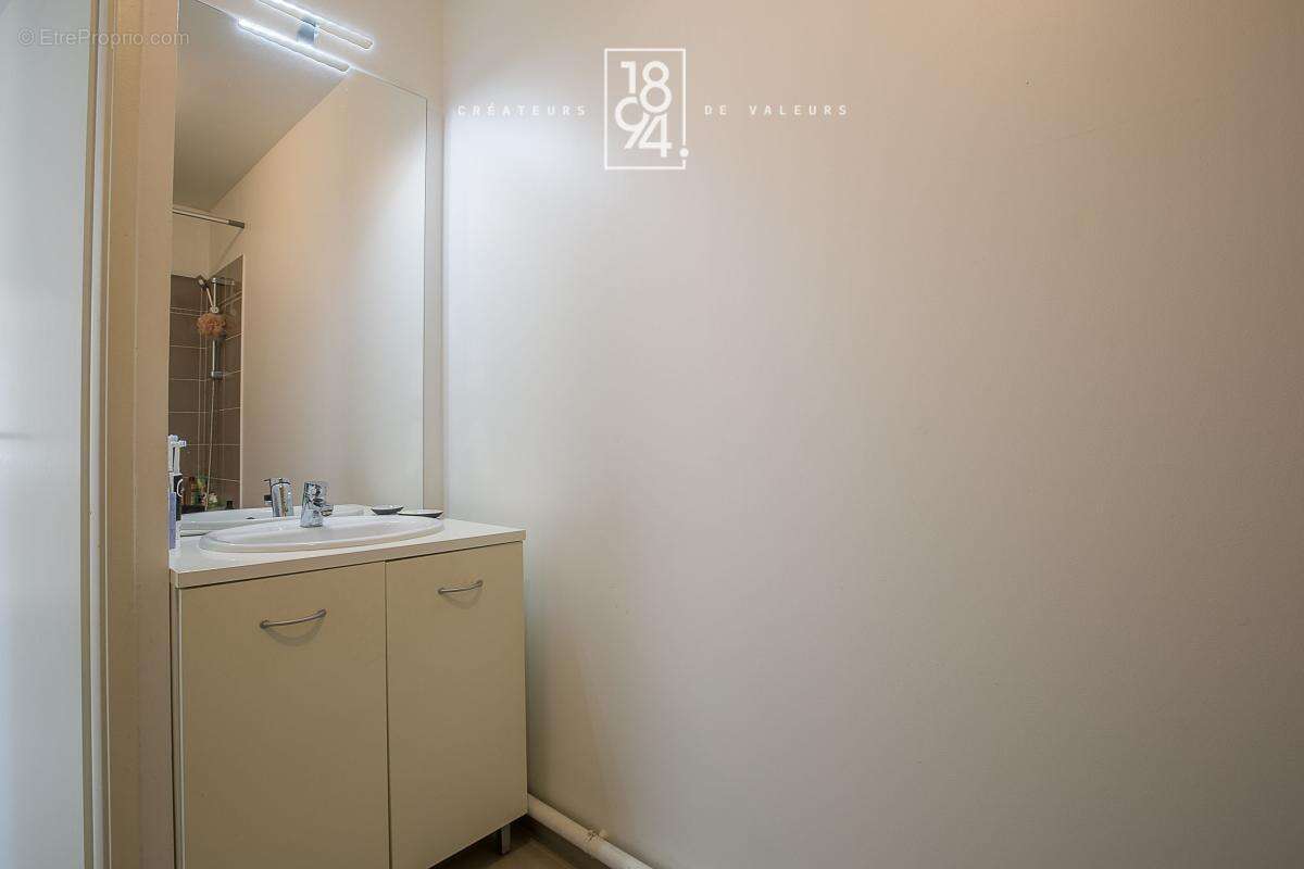 Appartement à MARSEILLE-11E