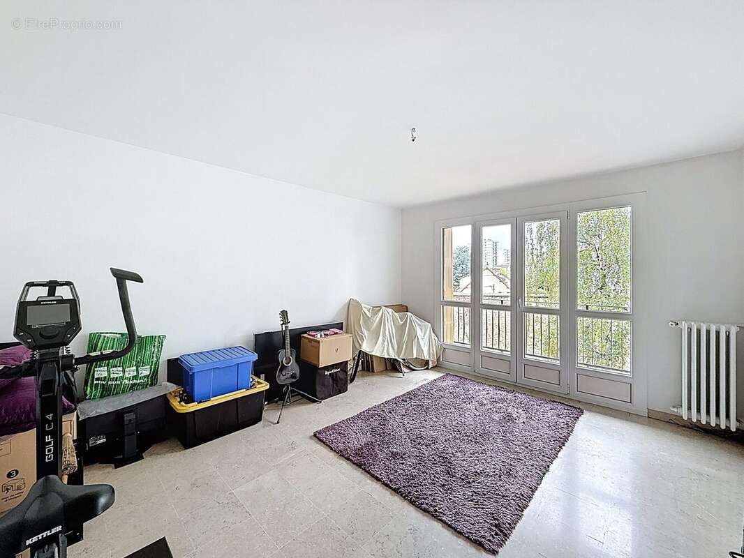 Appartement à MAISONS-ALFORT