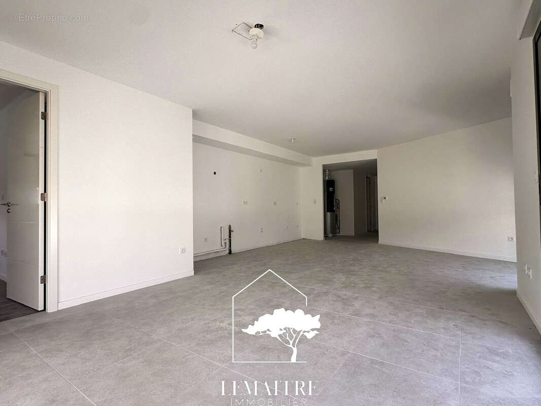 Appartement à LES MATHES