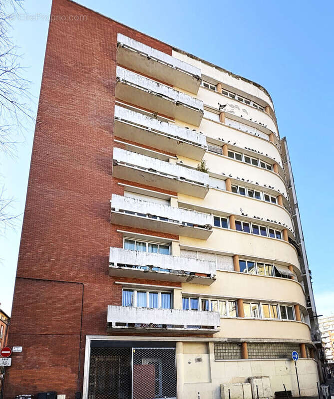 TOULOUSE - Jean Jaurès / Place Belfort - Lumineux T2 de 46.51 m² avec ascenseur et cave - photo 12
