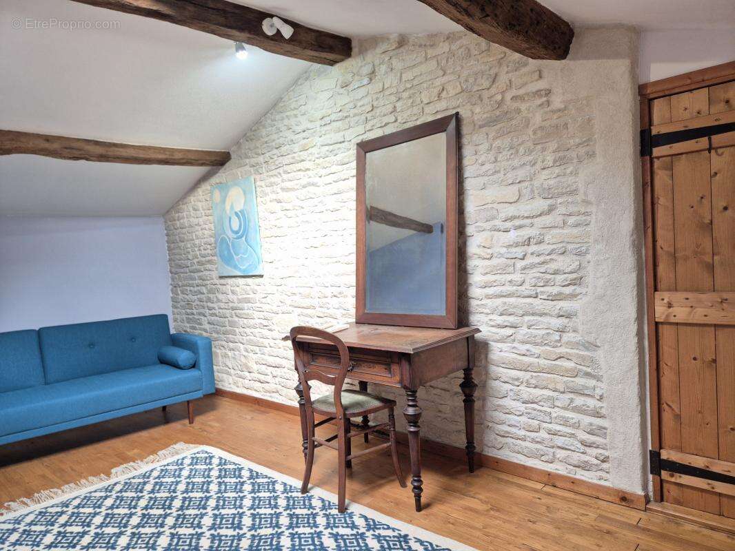 Maison à SAINT-FRAIGNE