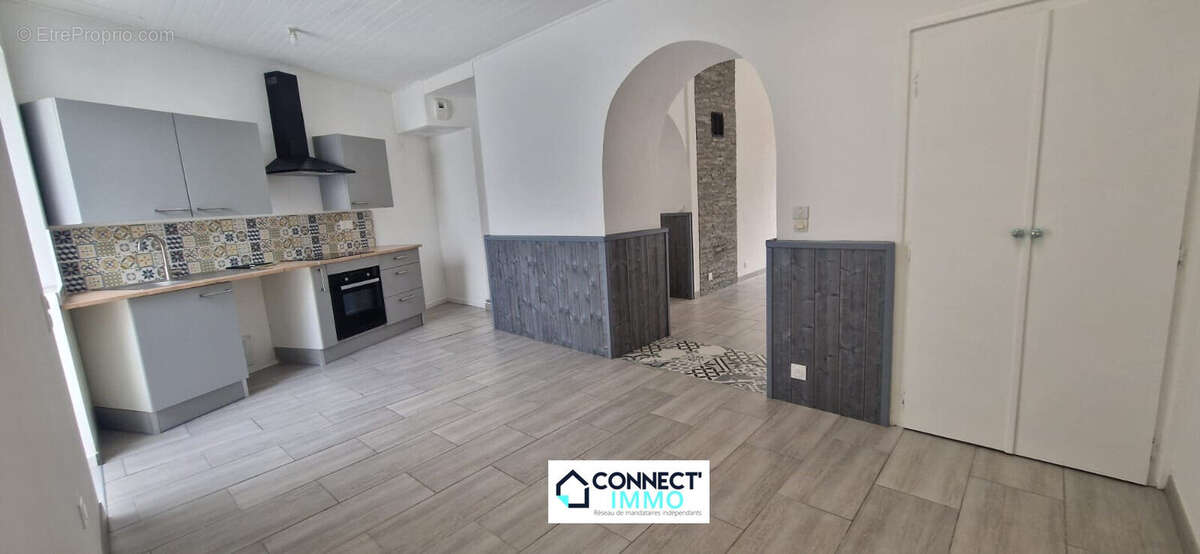 Maison à PLOUIGNEAU