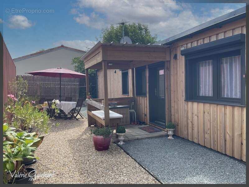 Maison à SAINT-SEURIN-SUR-L'ISLE