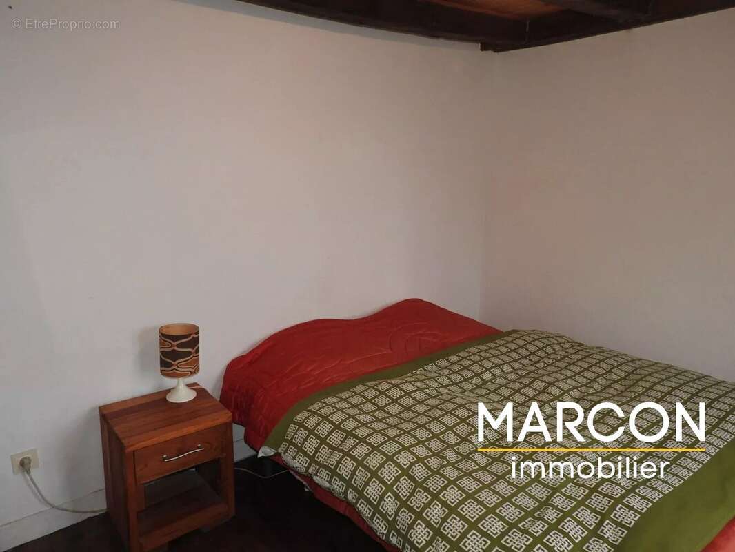 Maison à SAINT-PIERRE-BELLEVUE