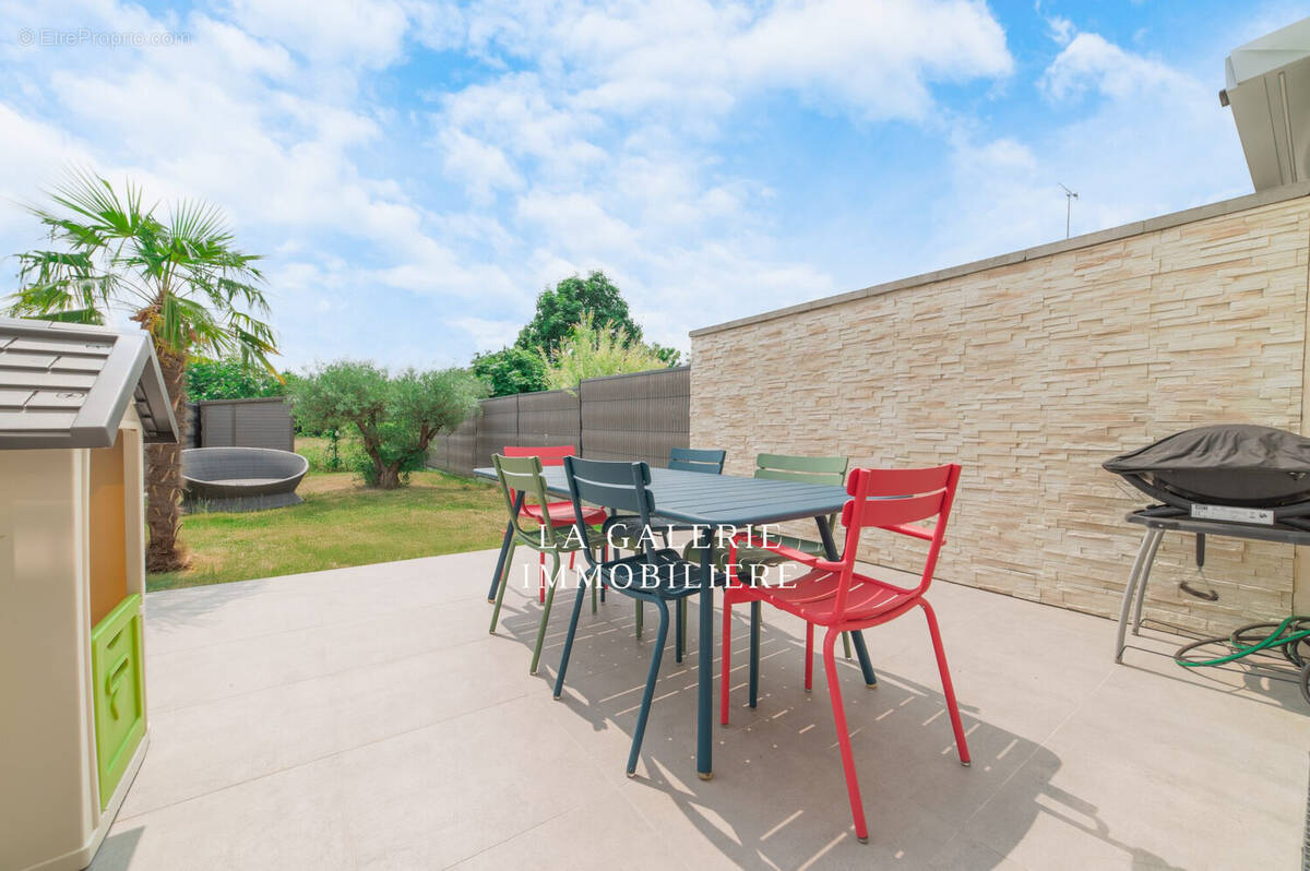 Maison à CARRIERES-SUR-SEINE