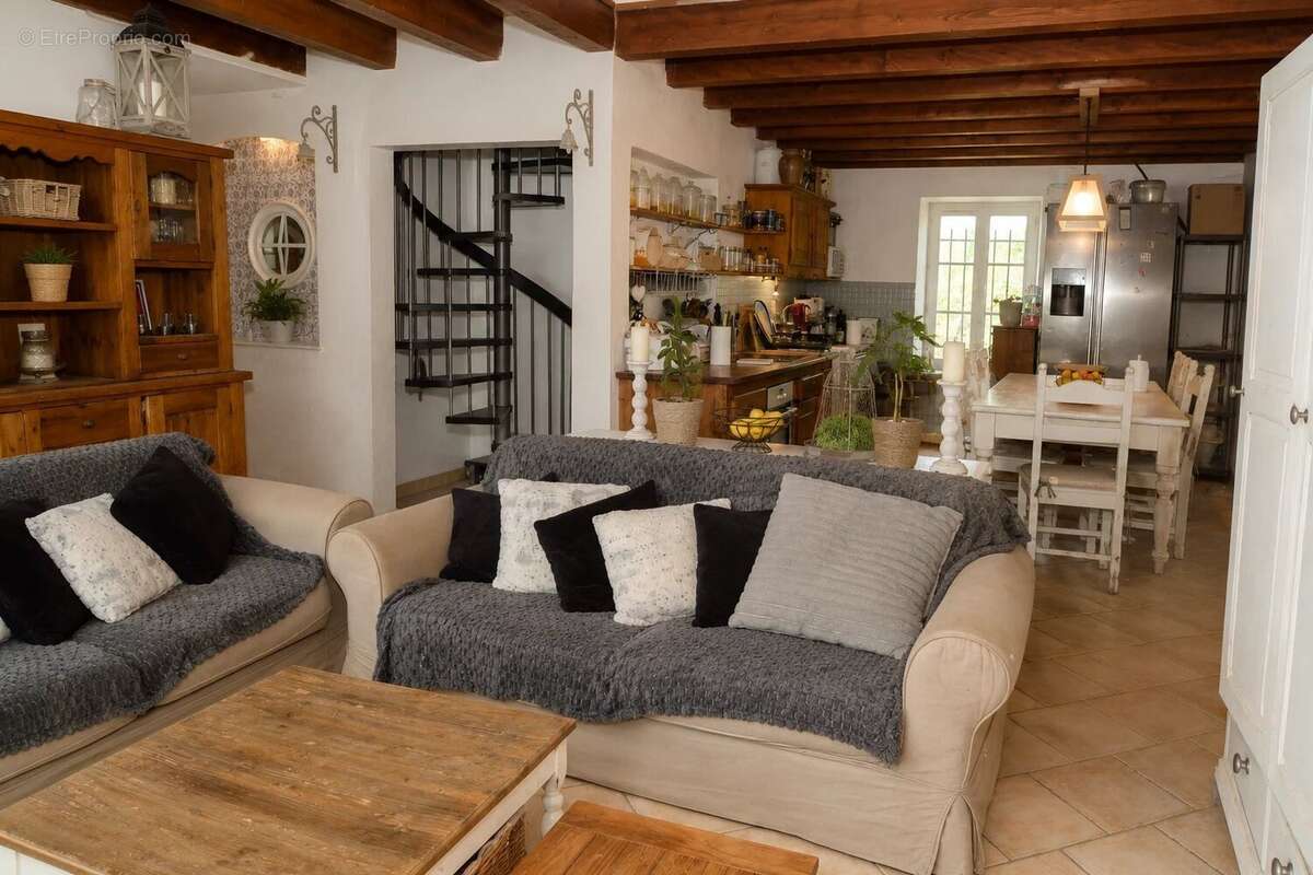 Appartement à CHOMERAC