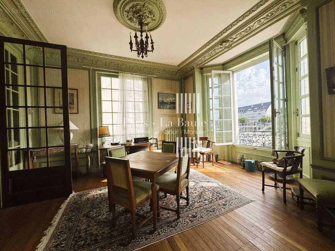 Maison à LE POULIGUEN