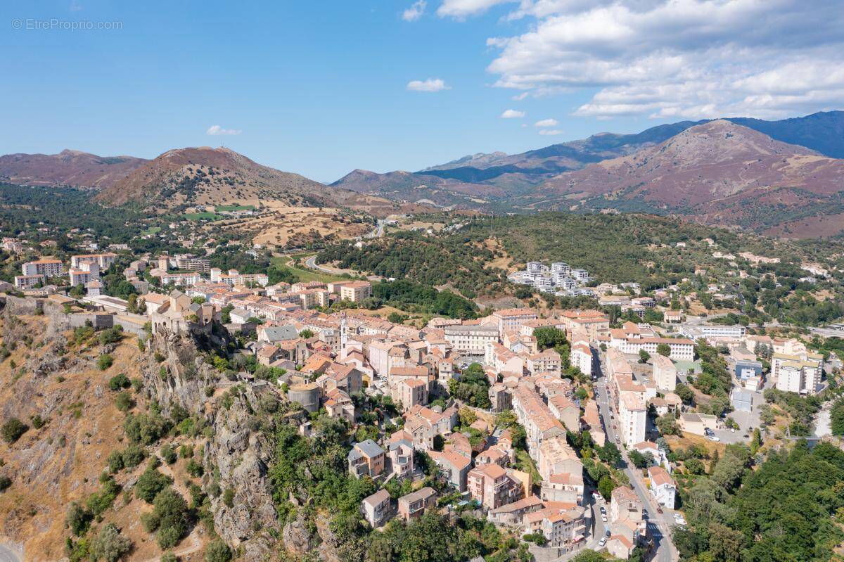 Appartement à CORTE