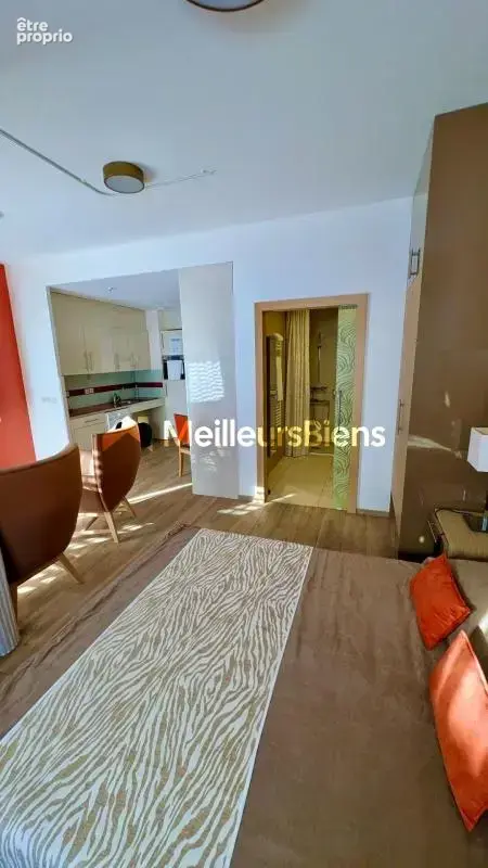 UZÈS centre ville-Appartement 33m2 + 13m2 de terrasse A SAISIR ! - photo 2
