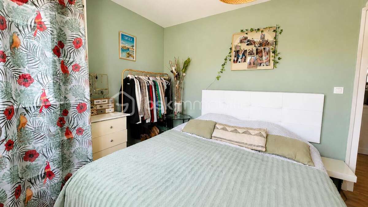 Appartement à SAINT-LAURENT-DU-VAR