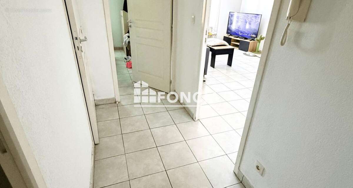 Appartement à LEZIGNAN-CORBIERES