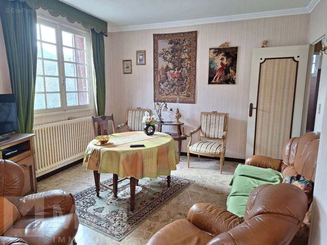 Maison à QUILLAN