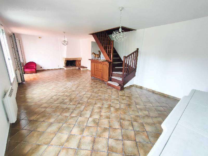 Maison à MITRY-MORY