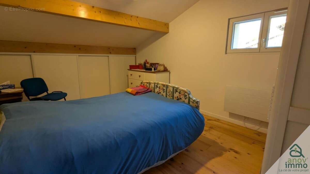 Maison à SAINT-ETIENNE-DE-CROSSEY