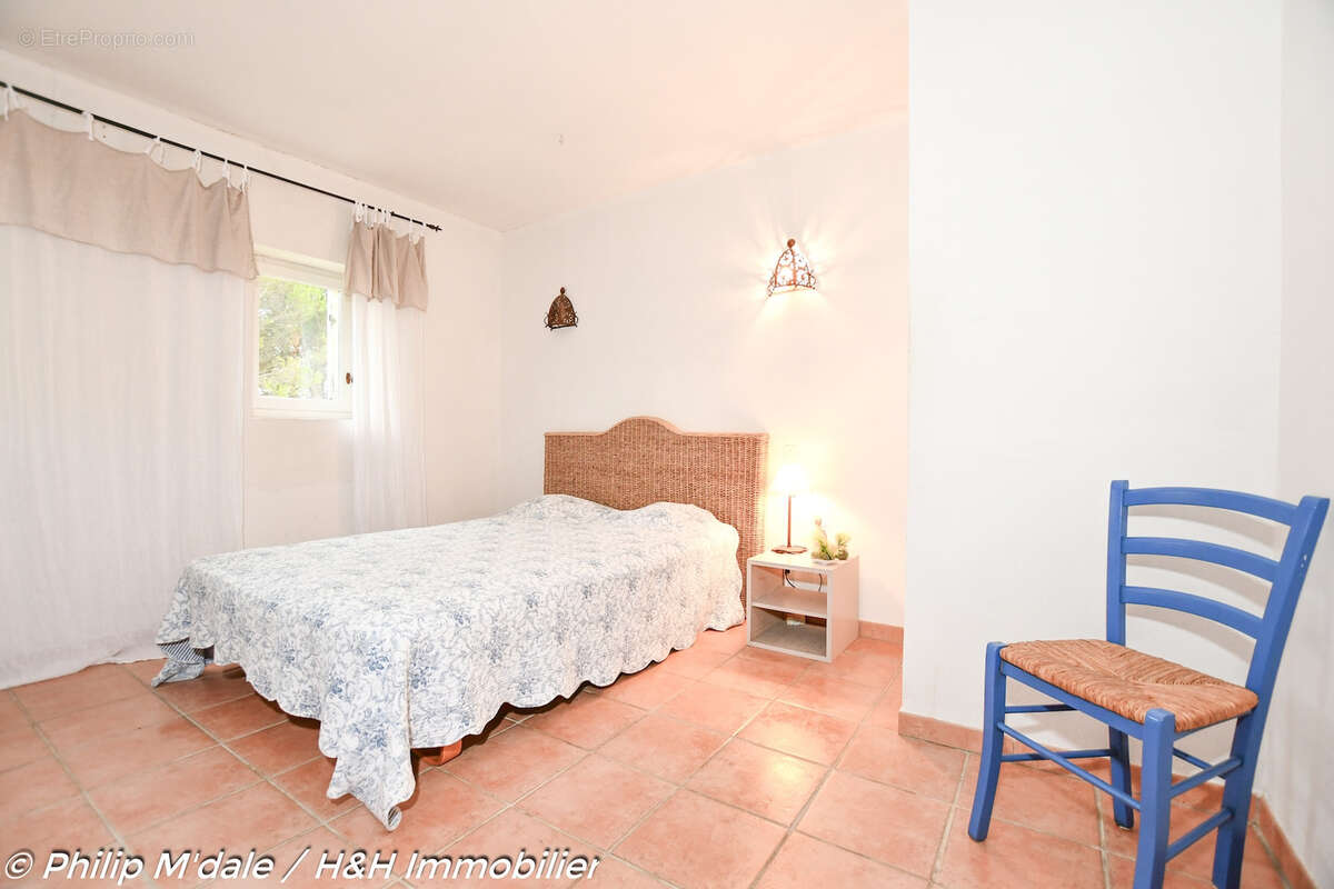 Maison à GORDES