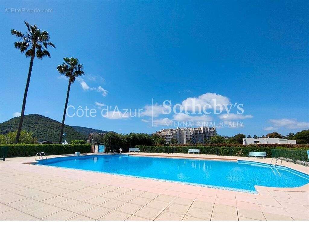 Appartement à MANDELIEU-LA-NAPOULE