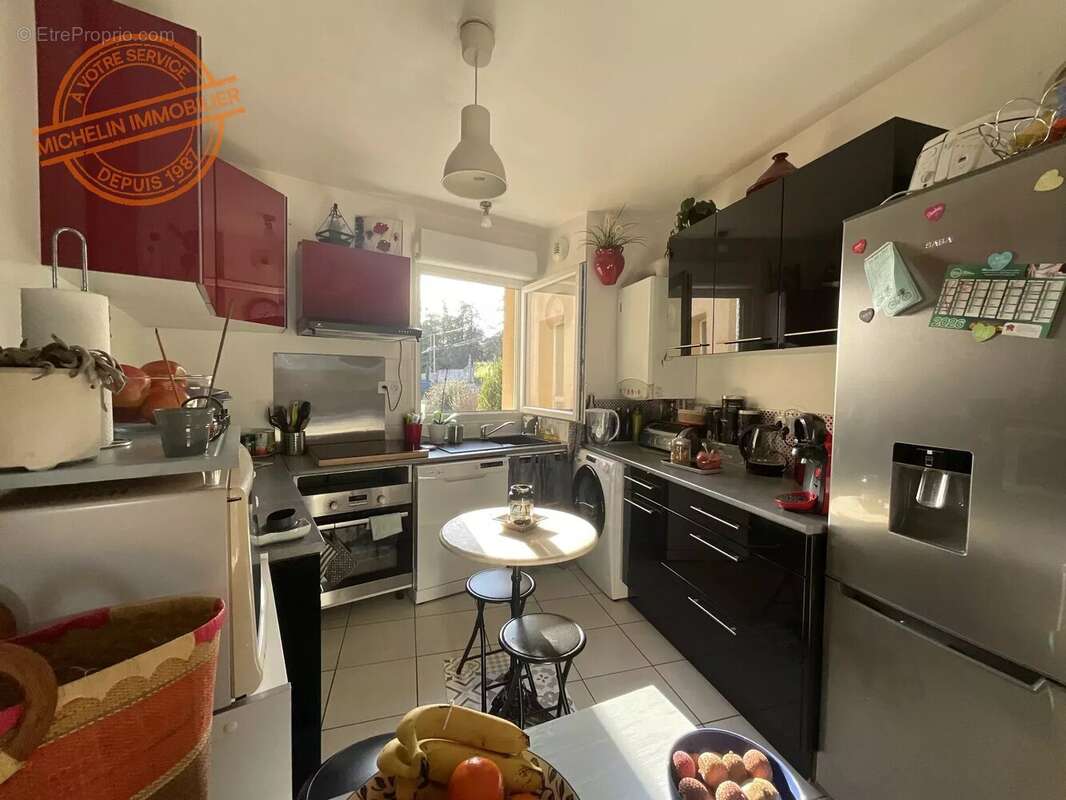 Appartement à ANSE