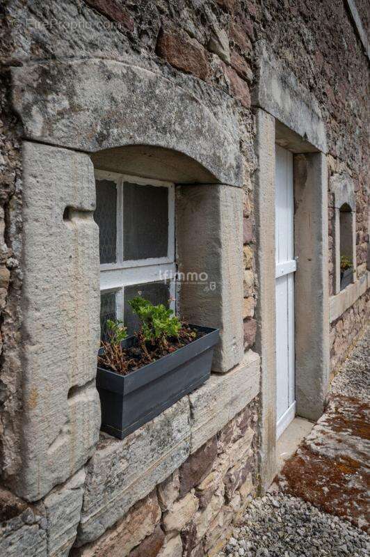 Maison à CHARMOIS-L'ORGUEILLEUX